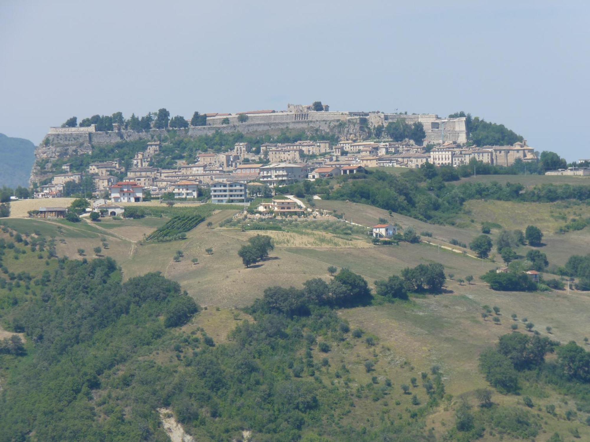 Agriturismo Il Vecchio Carro Campli Екстериор снимка